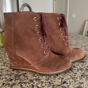 Kate Spade Wedges ~ great neutral color goes with everything! Very rich color!